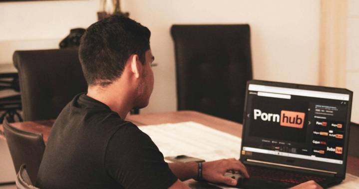 Utah, FTC order Pornhub parent to remove child abuse, non