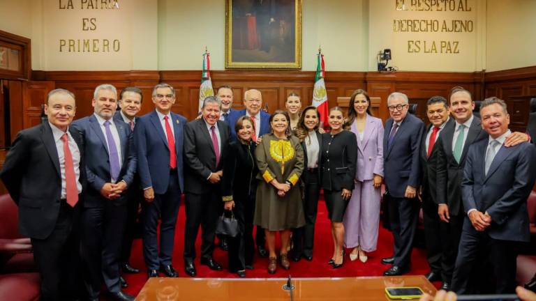 Gobernador Rocha Moya asiste a instalación de la nueva Suprema Corte de Justicia de la Nación
