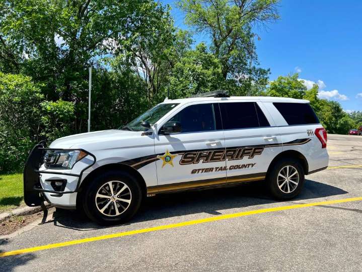 Arrest after 911 caller reports man trying to drown relatives on Otter Tail Lake
