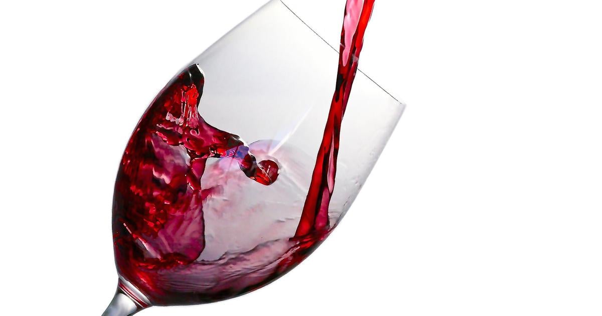 "Stop and smell the rosé:" Wine Over Water festival returns to Chattanooga with new venue