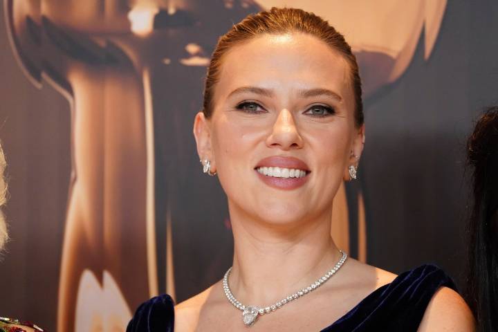 Así fue la conexión entre Scarlett Johansson y Robert Redford, esto recuerda la actriz