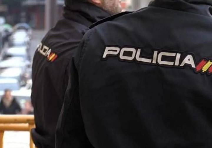 Cuatro detenidos por asaltar una vivienda en Armunia, agredir a una pareja y secuestrar a su hijo