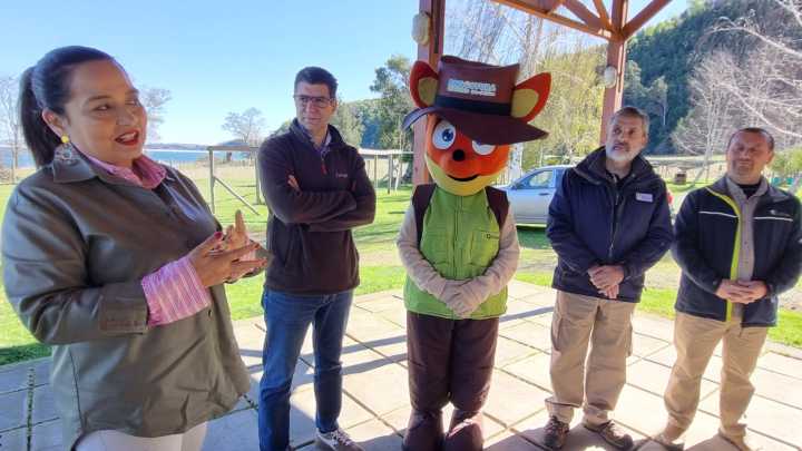 Sernatur entregó Sello Q de calidad turística a campings del Parque Angostura