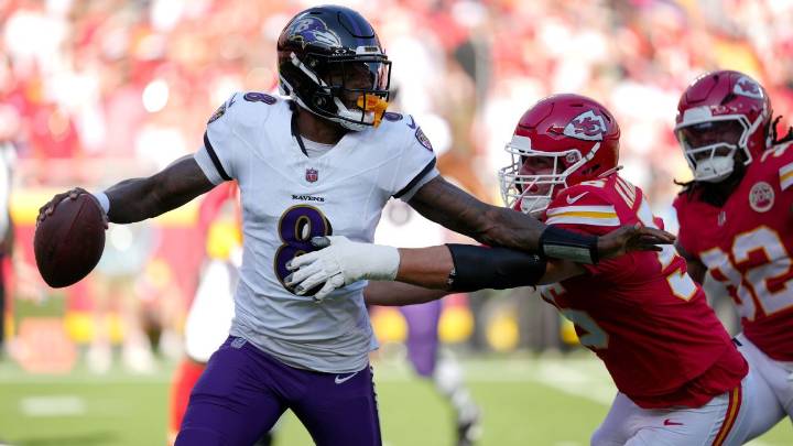 Lamar Jackson dejó juego de Ravens por lesión en la pierna