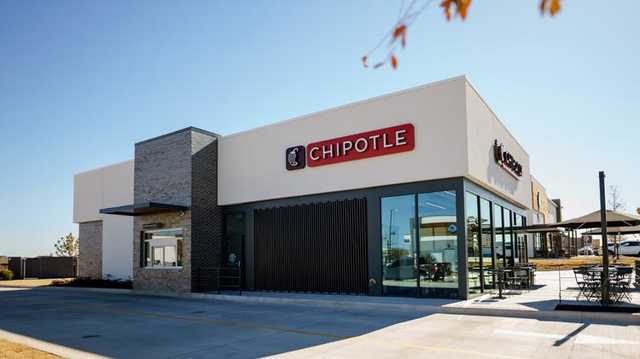 A new Chipotlane location opens near Preston