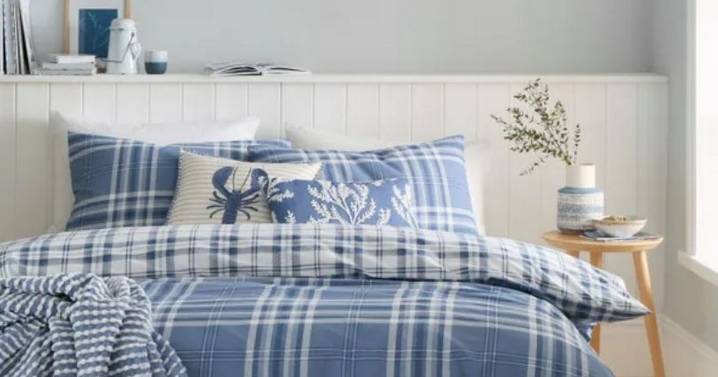Dunelm's £16 bedding that's 'great for teenage bedrooms' and university packing