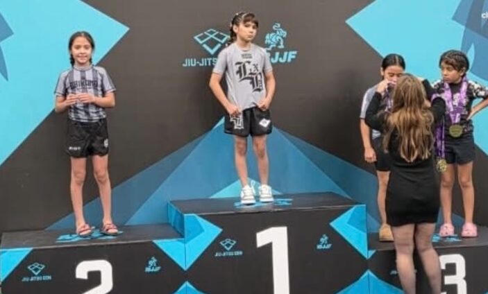 Podio en las vegas para Cuauhtémoc en el mundial de jiu