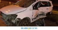 Un auto chocó de frente con un camión: dos muertos