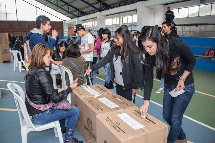 Defensa de la autonomía universitaria para preservar los principios democráticos, de...