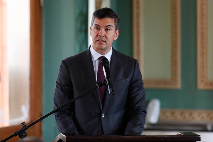 Presidente paraguayo inaugura la primera planta aceitera de la región del Chaco