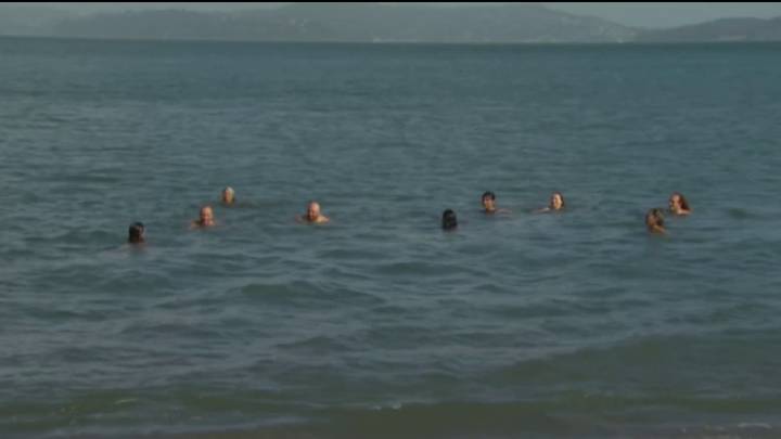 Activists swim from Alcatraz to SF to support undocumented students