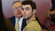 JUICIO CONTRA LUIGI MANGIONE | El juez desestima los cargos de terrorismo