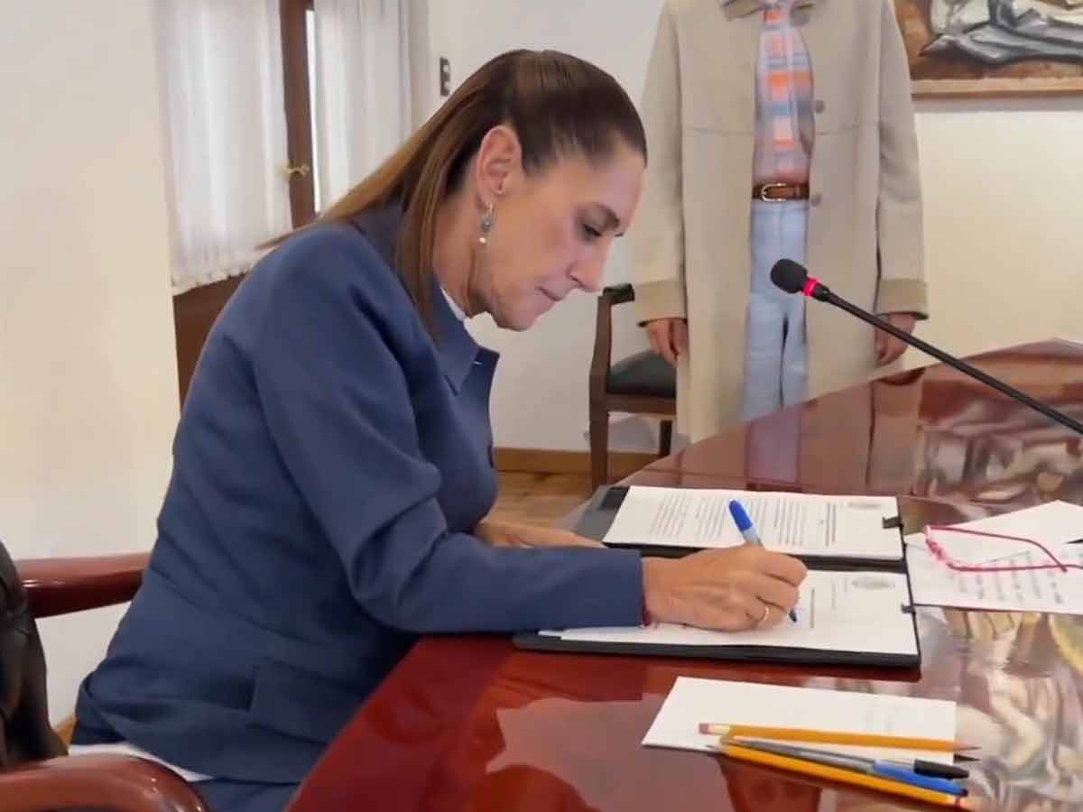 Gobierno y empresarios renuevan estrategia energética para estabilizar precio de gasolina