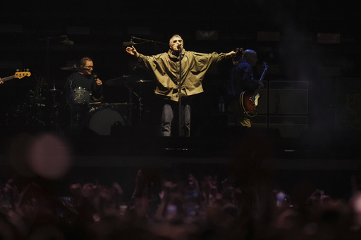 Conciertos de Oasis generan unos 54 millones de dólares en México
