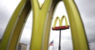 McDonald’s contratará a 10.000 personas en Argentina en programa con Gobierno de Milei: los detalles 