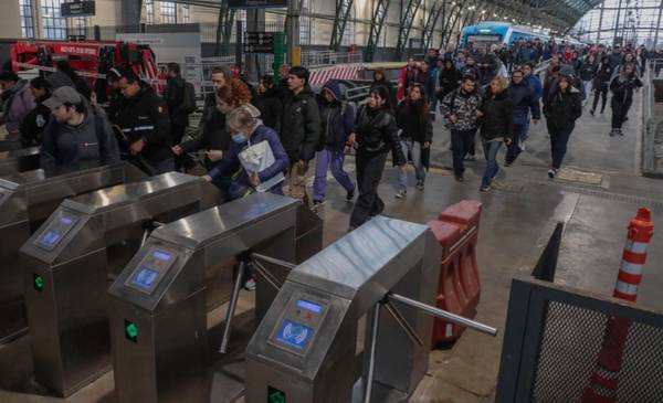 El Tren Roca ya llega a La Plata: un mes de obras y trastornos