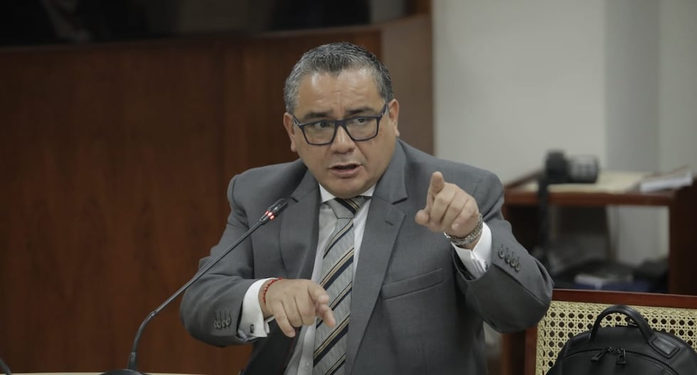 Juan José Santiváñez: “Niego categóricamente estar involucrado en un presunto favorecimiento de cualquier acusado o condenado”