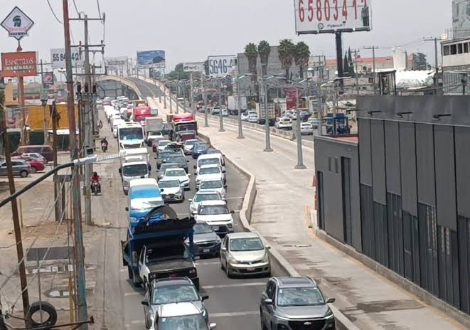 Empresarios  y vecinos exigen puente elevado en Chalco para mitigar caos vial y pérdidas económicas; trolebús agravó problema