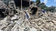 Las esperanzas de hallar supervivientes bajan en Afganistán, golpeado por más terremotos