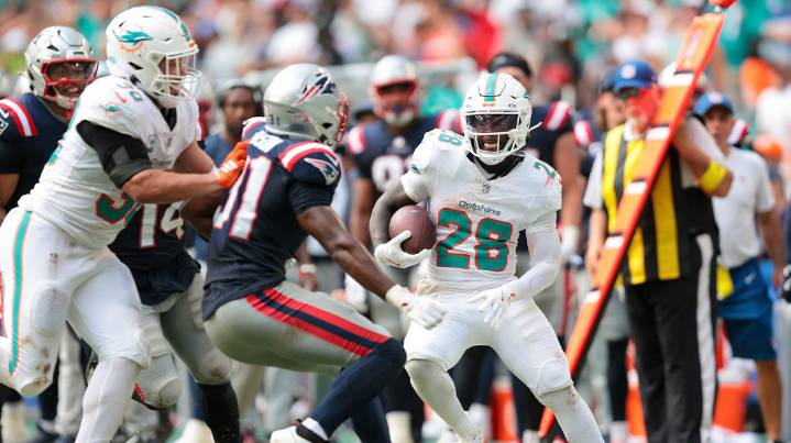 Patriots, Dolphins join obscure list with 4th-quarter special teams sequence