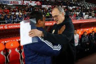 Bielsa mira con optimismo el futuro de La Roja pese a ser colista de Eliminatorias: “Hay 10, 12 jugadores jóvenes que pueden ser importantes”