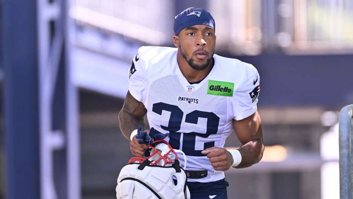 Patriots Writer Doesn’t Think TreVeyon Henderson Deserves More Opportunities