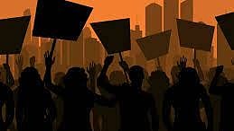 Lucknow: Farmers Protest On Bullock Carts Against LDA Over Land, Compensation Issues