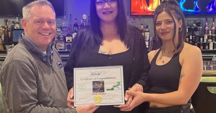 Euphoria Bar & Lounge celebrates opening in Batavia