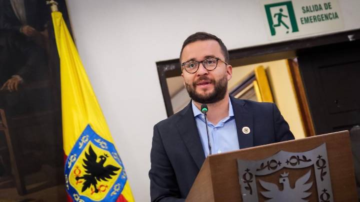 Concejal de Bogotá Andrés Barrios reclamó por los impactos negativos que estaría teniendo la paz total en la capital
