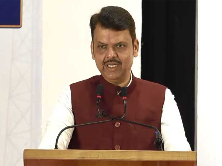 Government stands firmly behind flood victims: Maharashtra CM