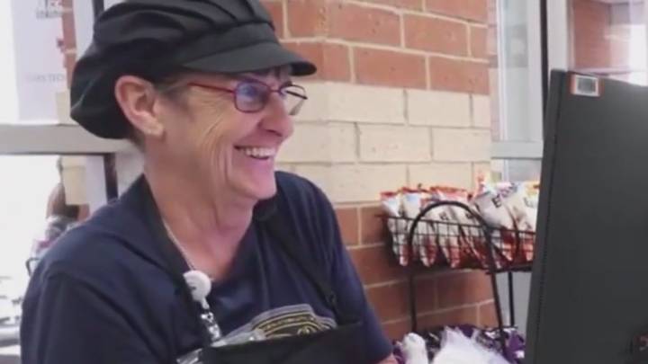 'Thank you, Cy Ridge': Community helps longtime Cypress Ridge lunch lady after devastating fire