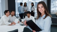 Más de 9.000 vacantes para jóvenes colombianos durante feria laboral virtual