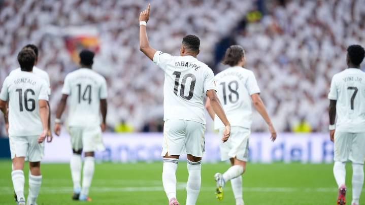 El Real Madrid sostiene el pleno a base de chispazos (2