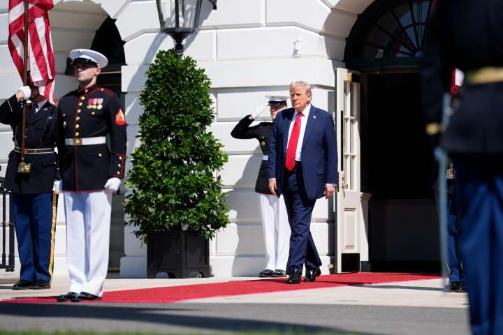Trump busca recortar fondos de seguridad a países fronterizos con Rusia