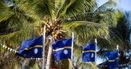 Australia to send hundreds to Nauru in $1.6bn migrant resettlement deal
