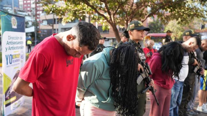 Policía de Bogotá desarticuló peligrosa banda que usaba medicamentos psiquiátricos para dopar y robar a ciudadanos en los bares de la capital