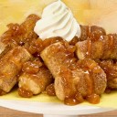 Wetzel’s Pretzels launches 2025 fall menu with Apple Cinnamon Bitz