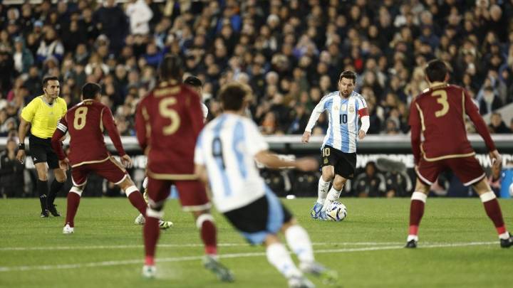 Por qué Messi no juega hoy en el último partido de la Selección por Eliminatorias