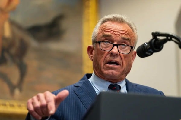 Abandona EU los objetivos de salud mundiales, dice Kennedy