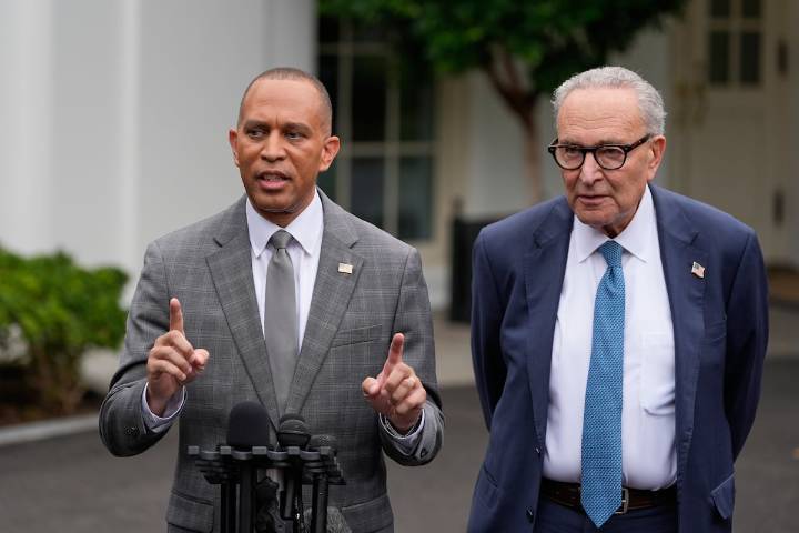 EE UU se asoma al abismo del cierre del Gobierno tras una infructuosa reunión entre Trump y los líderes demócratas