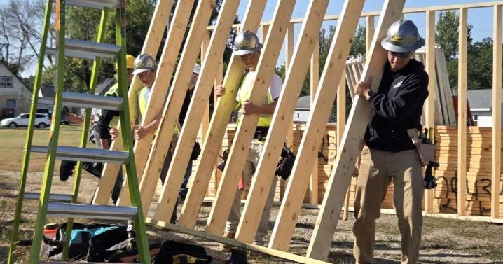 Habitat for Humanity partners with NIACC students, others to build Madison Heights homes