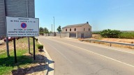 Entra derrapando en Movera borracho y drogado y se topa con una ronda jotera y la policía local