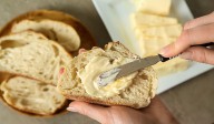 El Hierro cuenta con una nueva delicia: así es la primera mantequilla artesanal con un ingrediente muy ligado a Canarias
