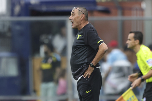 Jugar derbi de Roma al mediodía por temor a violencia es 'una pérdida para el fútbol', dice Sarri