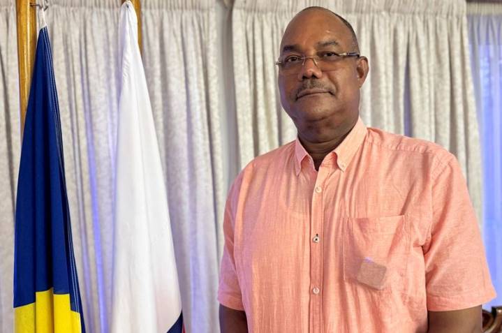 Seychelles presidential vote going to runoff, electoral commission says
