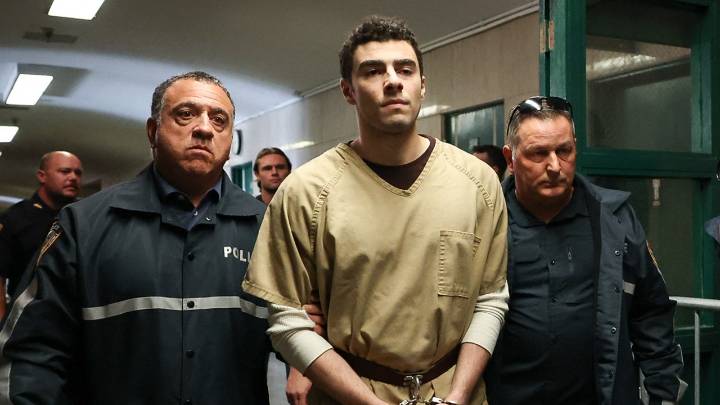 NY judge tosses terrorism charges against Luigi Mangione, lets murder count stand l LIVE