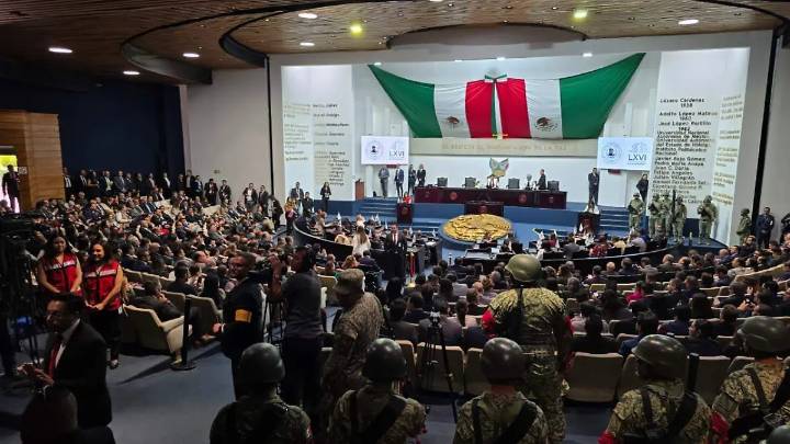 Tercer Informe de Gobierno de Julio Menchaca: Inicia sesión solemne en el Congreso de Hidalgo