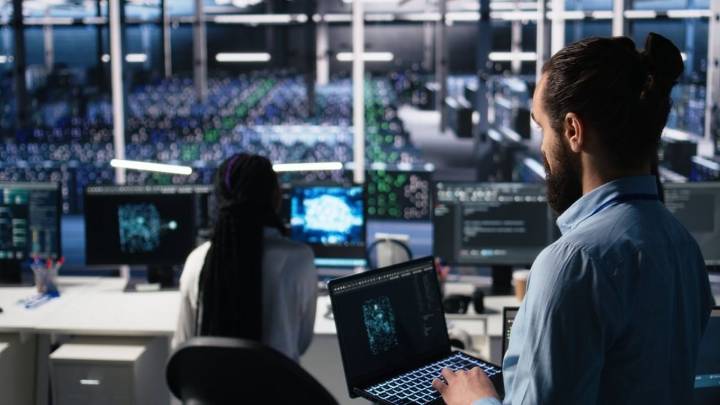 Crece 95% la demanda de expertos en IA en México en un año