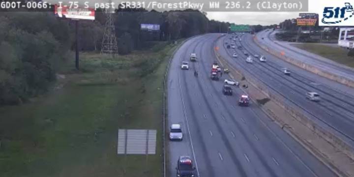 Fatal accident closes all southbound lanes of I