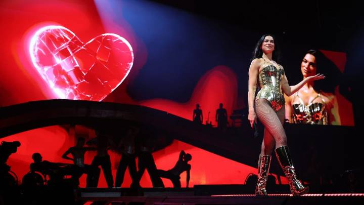 Photos: Dua Lipa performs at United Center in Chicago